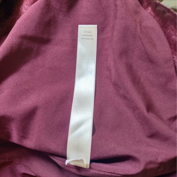 Chico’s Quilted Vest Burgundy Women’s Size 1 (M/8) Velour Velvet Feel Zip Front - Picture 7 of 7